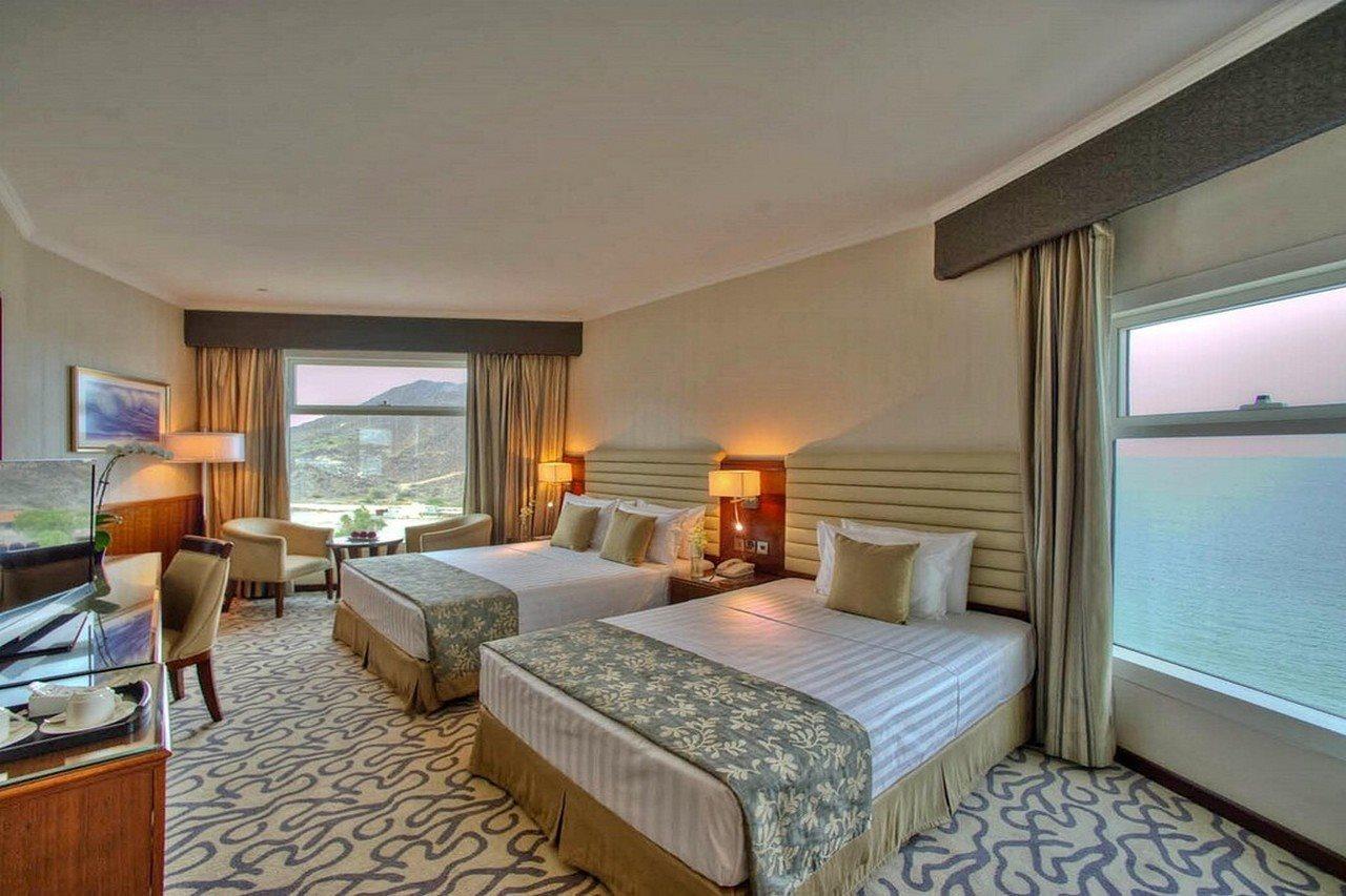 Oceanic Khorfakkan Resort & Spa Khor Fakkan Exterior photo