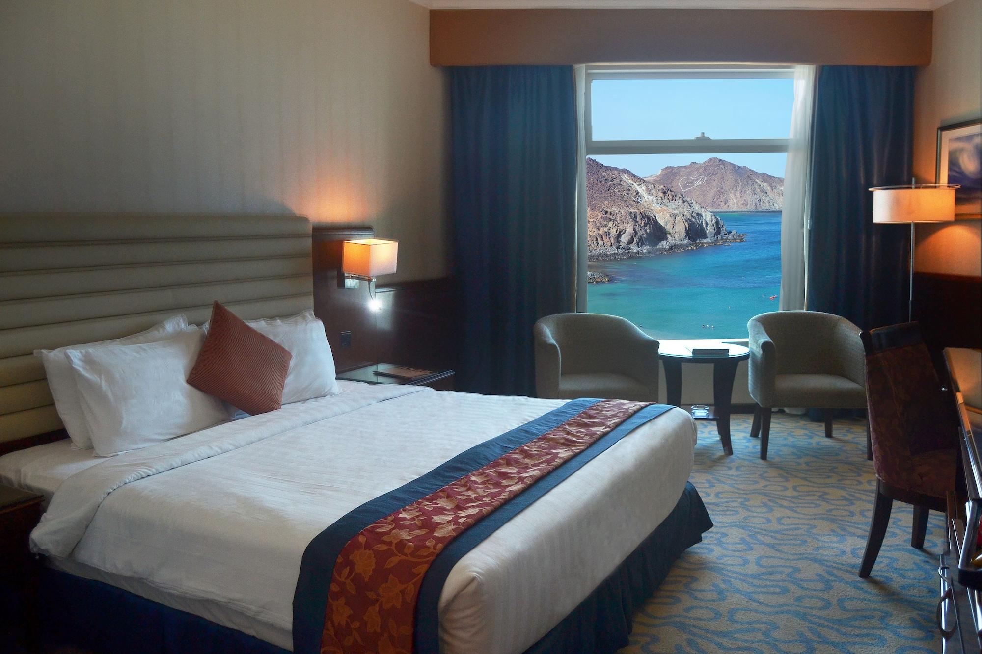 Oceanic Khorfakkan Resort & Spa Khor Fakkan Exterior photo