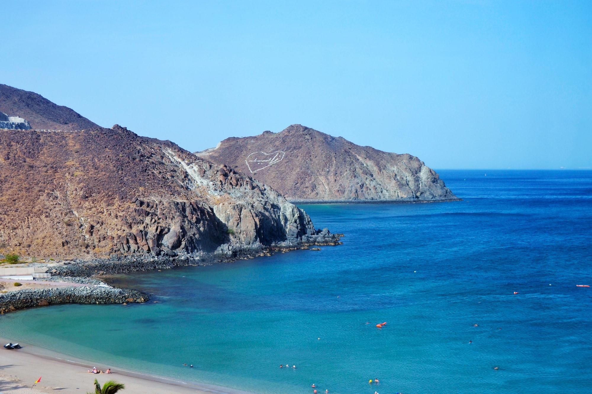 Oceanic Khorfakkan Resort & Spa Khor Fakkan Exterior photo
