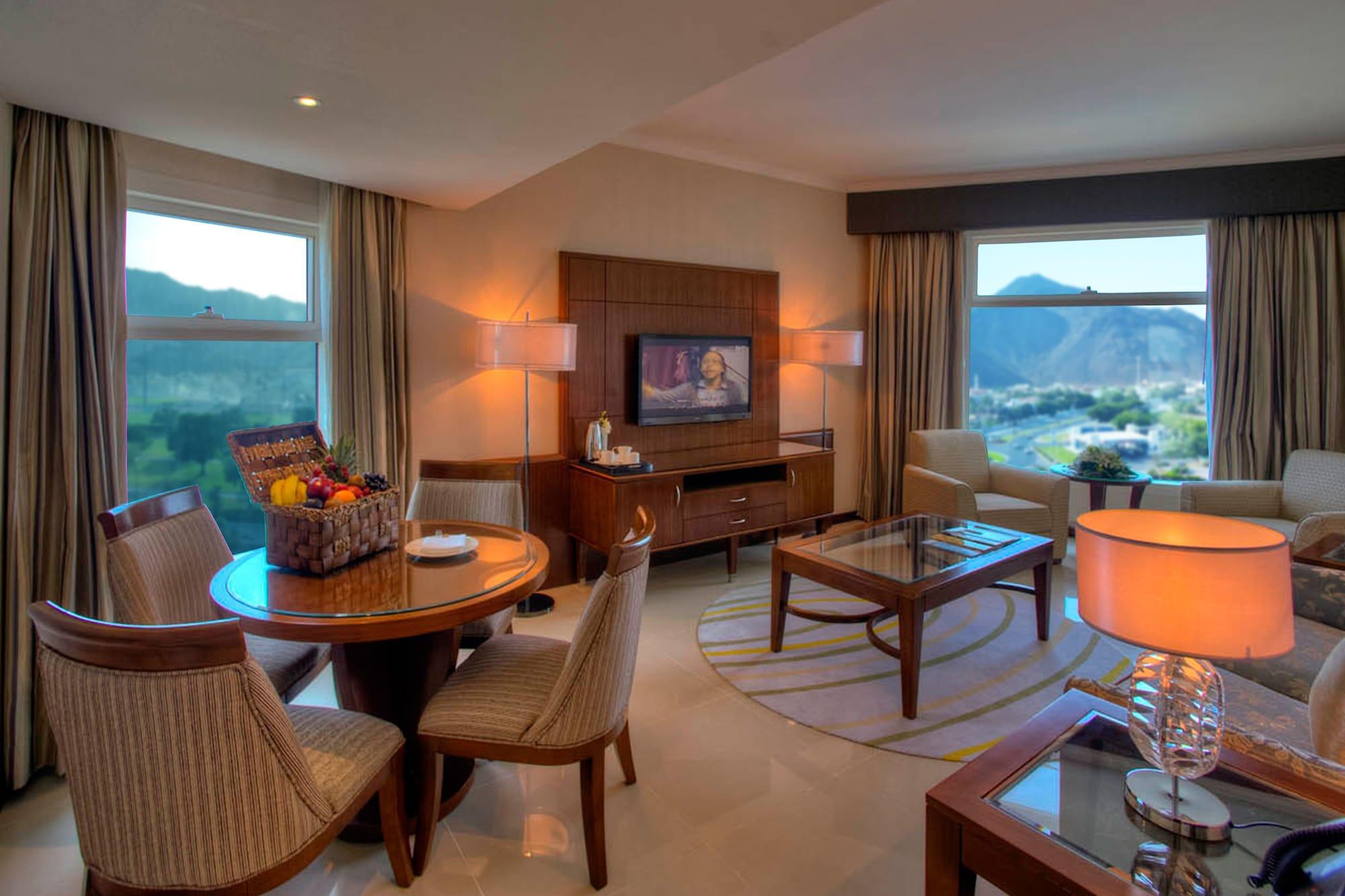 Oceanic Khorfakkan Resort & Spa Khor Fakkan Exterior photo