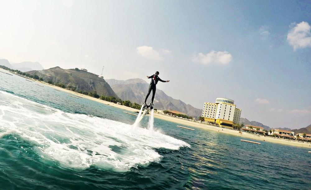 Oceanic Khorfakkan Resort & Spa Khor Fakkan Exterior photo