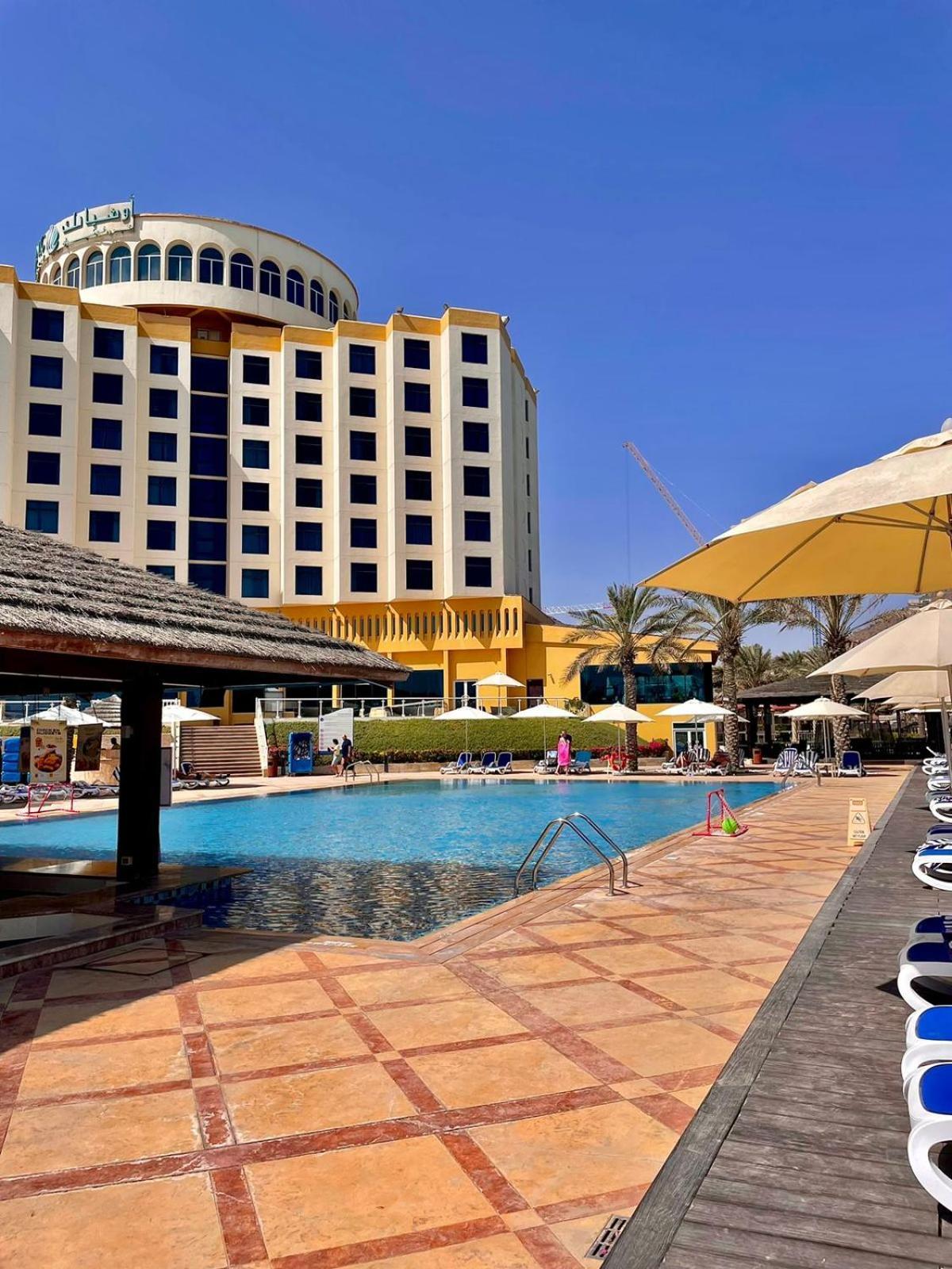 Oceanic Khorfakkan Resort & Spa Khor Fakkan Exterior photo