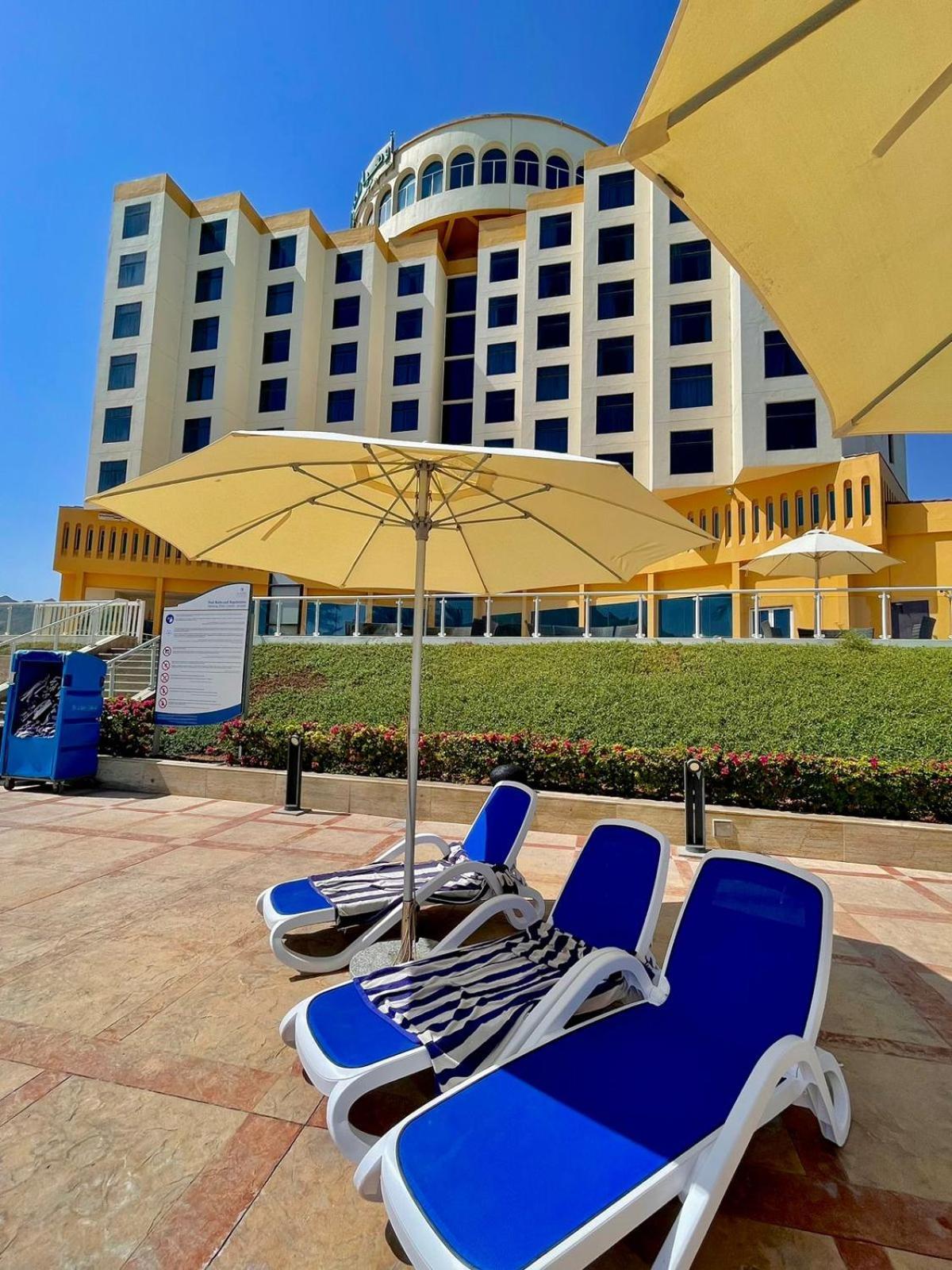 Oceanic Khorfakkan Resort & Spa Khor Fakkan Exterior photo