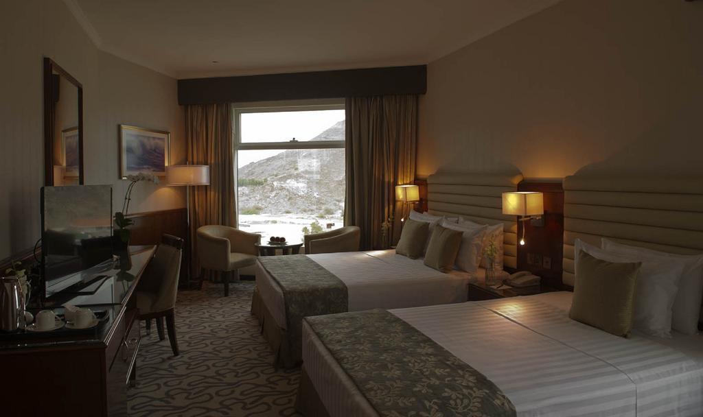 Oceanic Khorfakkan Resort & Spa Khor Fakkan Exterior photo